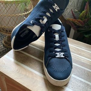 Blue, pretty and comfy.